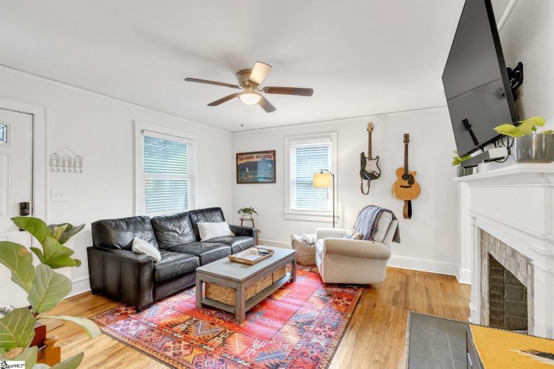 Property image 4 at 207 Landwood Avenue, Greenville, SC 29607