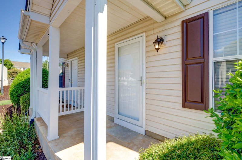 Property image 3 at 3 Hammett Grove Lane, Greer, SC 29650