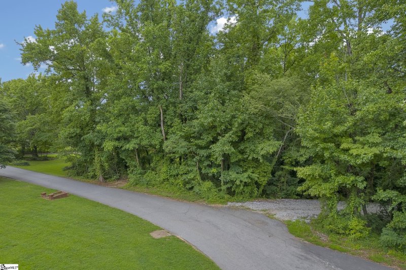 Property image 2 at 7 Merritt View Terrace, Greenville, SC 29609