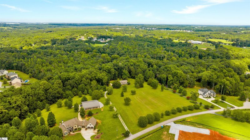 Property image 2 at 225 Bramlett Road, Greer, SC 29651
