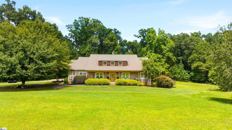 Property image 3 at 225 Bramlett Road, Greer, SC 29651