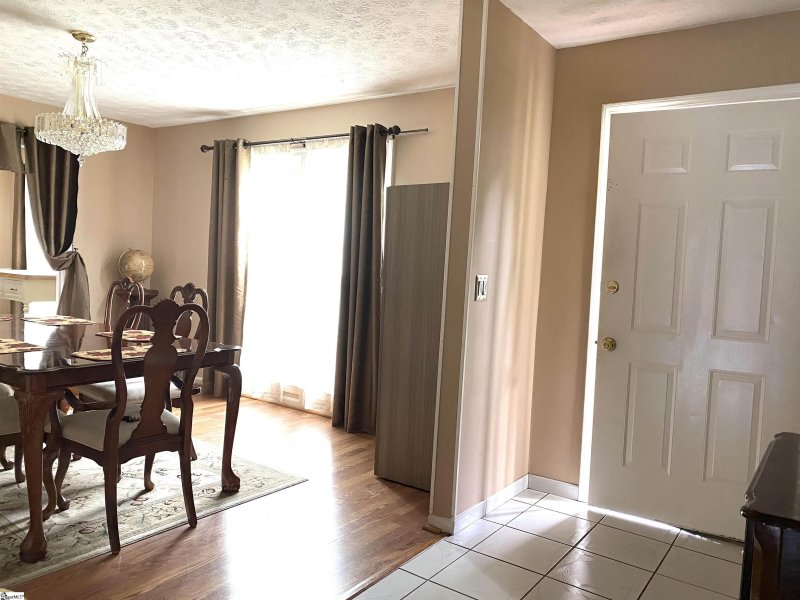 Property image 5 at 3 Hibourne Court, Greenville, SC 29615-2820