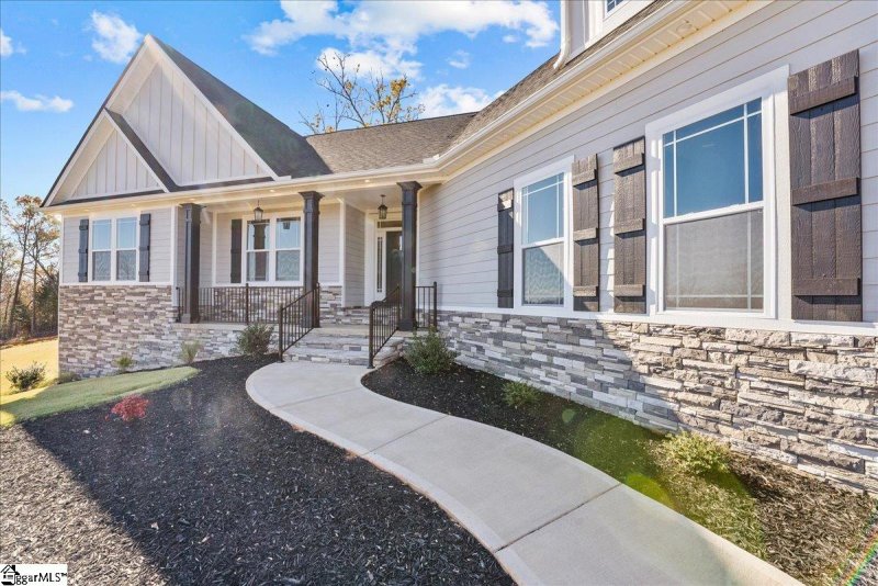 Property image 2 at 113 Eagles Crest Drive, Marietta, SC 29661-0000