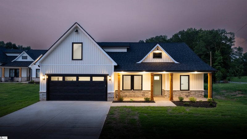 2002 Meadow Glen Court