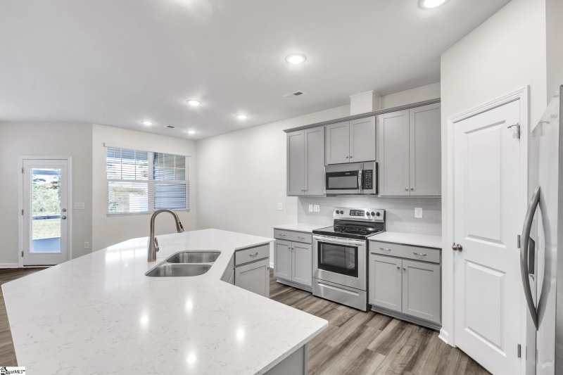 Property image 5 at 295 E Compass Way, Easley, SC 29640