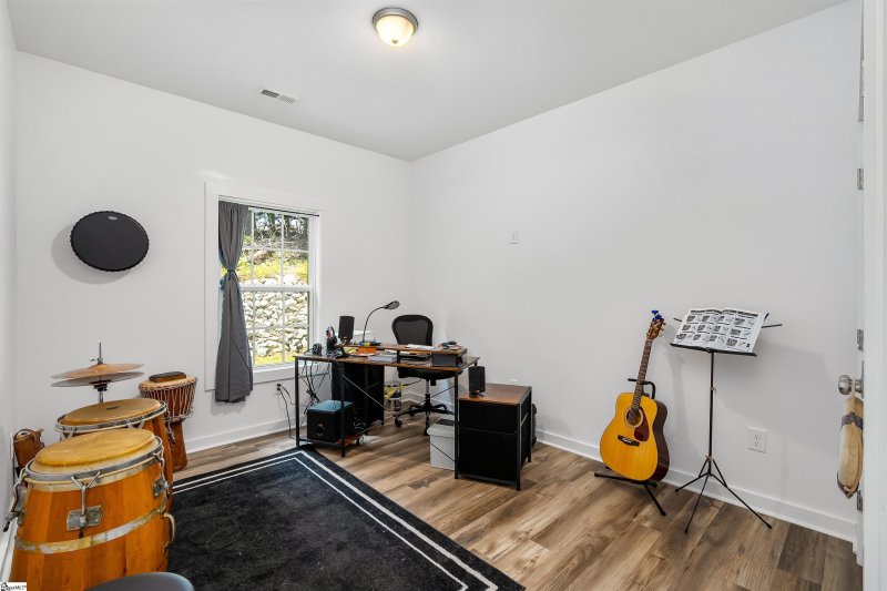 Property image 4 at 1003 sussex Drive, Westminster, SC 29693