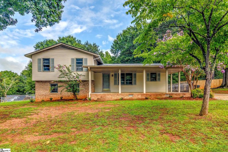 225 W Yellow Wood Drive