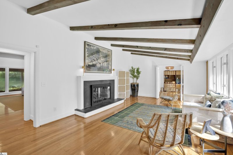 Property image 3 at 704 Byrd Boulevard, Greenville, SC 29605