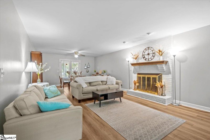 Property image 5 at 203 Bendingwood Circle, Taylors, SC 29687