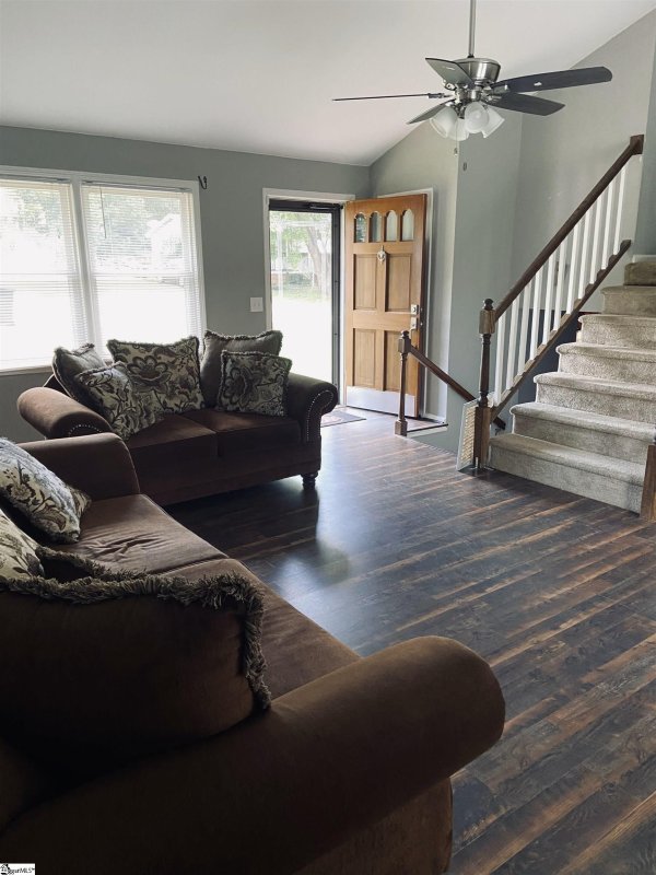 Property image 2 at 4 Chatwood Court, Simpsonville, SC 29680