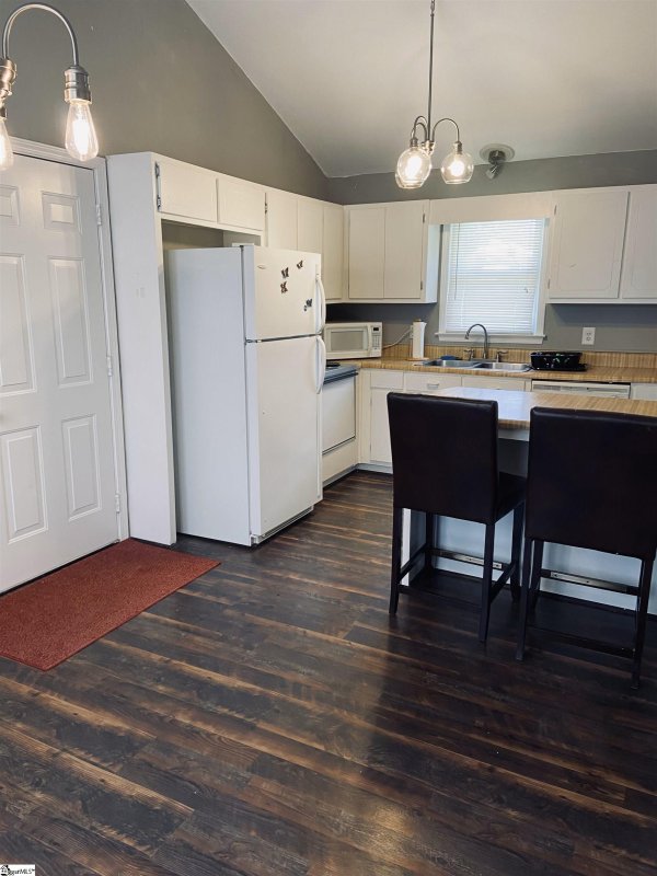 Property image 4 at 4 Chatwood Court, Simpsonville, SC 29680