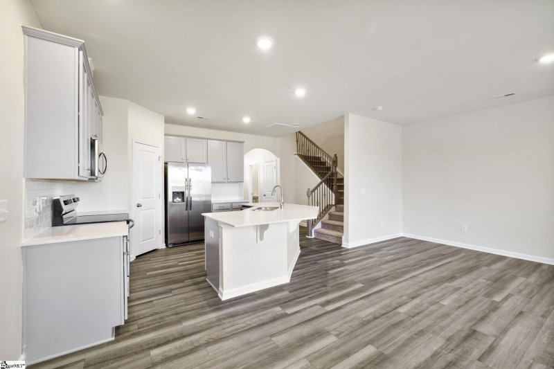 Property image 5 at 304 E Compass Way, Easley, SC 29640