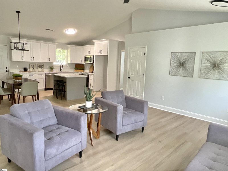 Property image 5 at 14 Backwater Way, Greenville, SC 29611