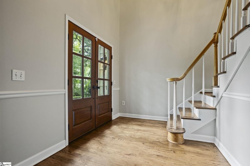 Property image 4 at 408 Camelot Drive, Simpsonville, SC 29681