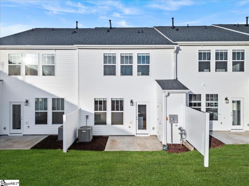 Property image 3 at 442 Hazelcote Road, Greenville, SC 29617