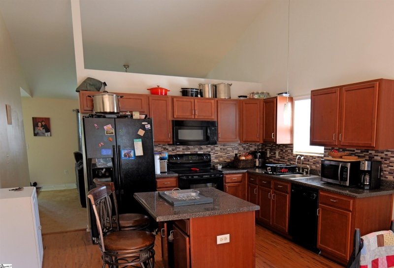 Property image 4 at 729 Cassie Marie Court, Duncan, SC 29334