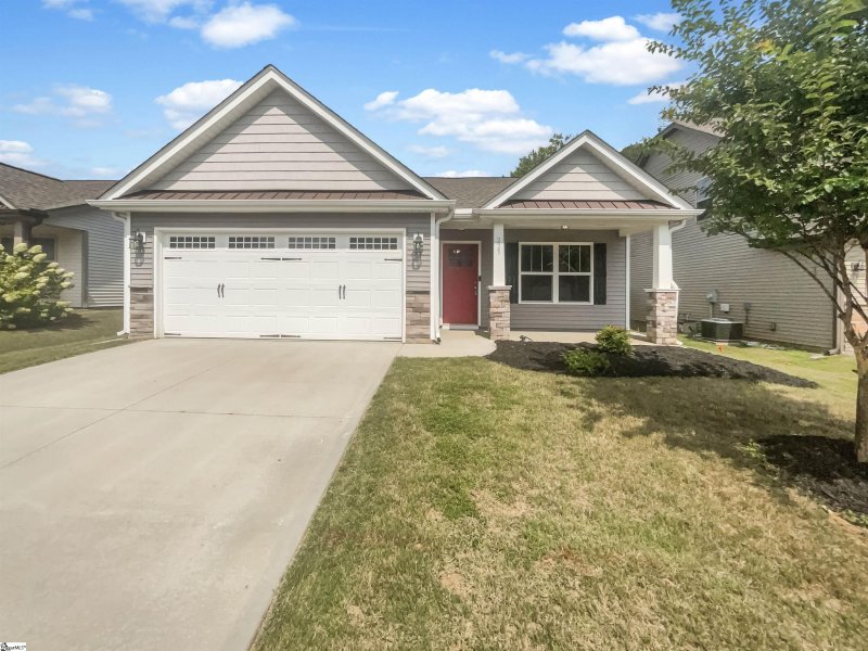 225 Everard Lane
