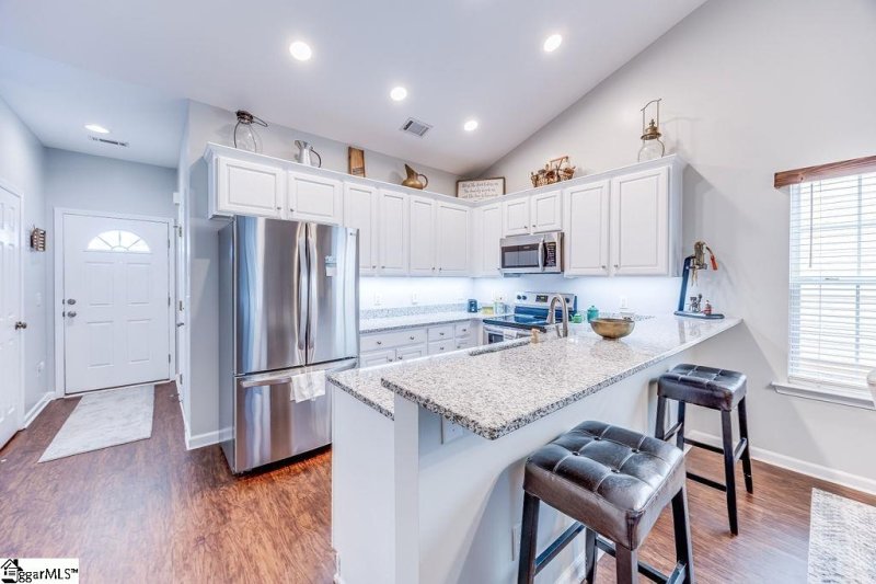 Property image 4 at 422 Bass Harbor Court, Simpsonville, SC 29681