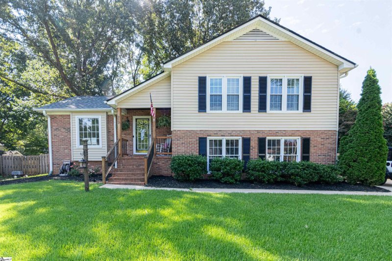 212 MANASSAS Drive