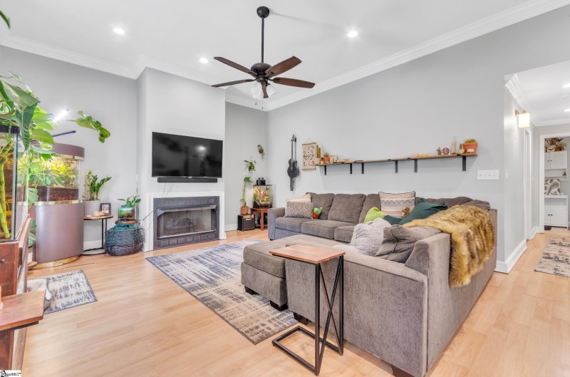 Property image 4 at 110 S 8th Street, Easley, SC 29640