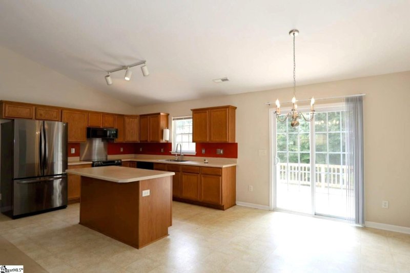 Property image 4 at 108 Redcoat Court, Simpsonville, SC 29680