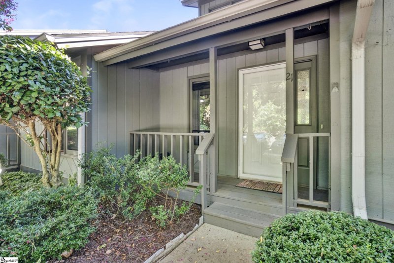 Property image 4 at 21 Graystone Way, Taylors, SC 29687