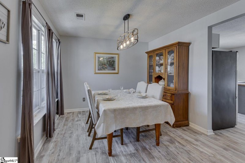 Property image 3 at 508 Crescentwood Court, Taylors, SC 29687