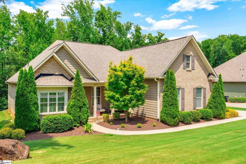 Property image 2 at 128 Waltzing Vine Lane, Williamston, SC 29697