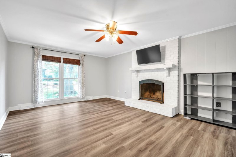 Property image 2 at 107 Maple Rock Court, Simpsonville, SC 29681