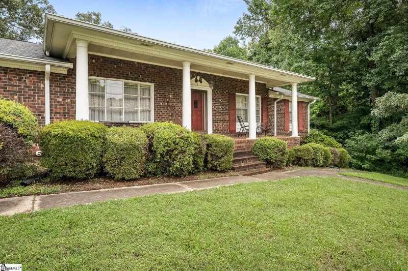 Property image 4 at 116 Mount Vernon Circle, Greer, SC 29651