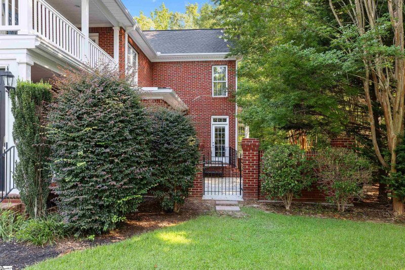 Property image 3 at 1220 Roe Ford Road, Greenville, SC 29617