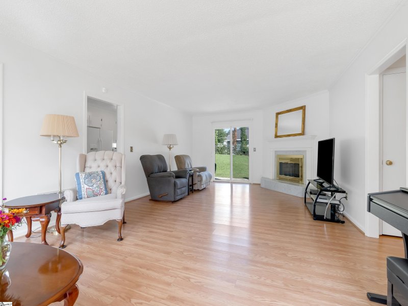 Property image 3 at 6 Wiltshire Court, Taylors, SC 29687