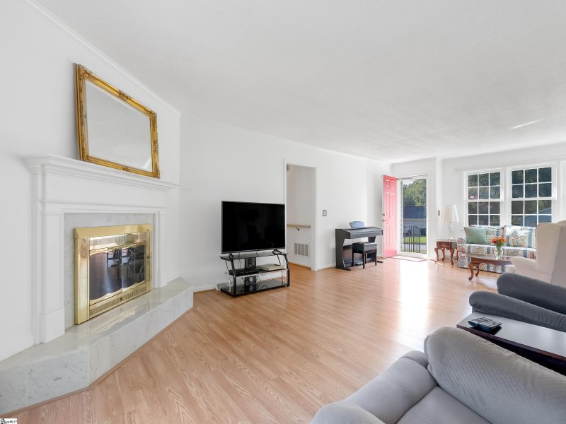 Property image 4 at 6 Wiltshire Court, Taylors, SC 29687