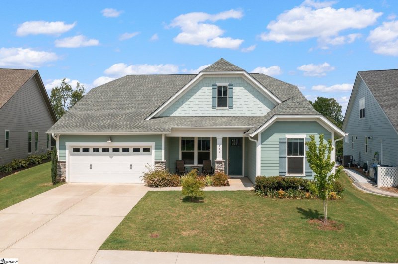Property image 2 at 210 Durness Drive, Simpsonville, SC 29681