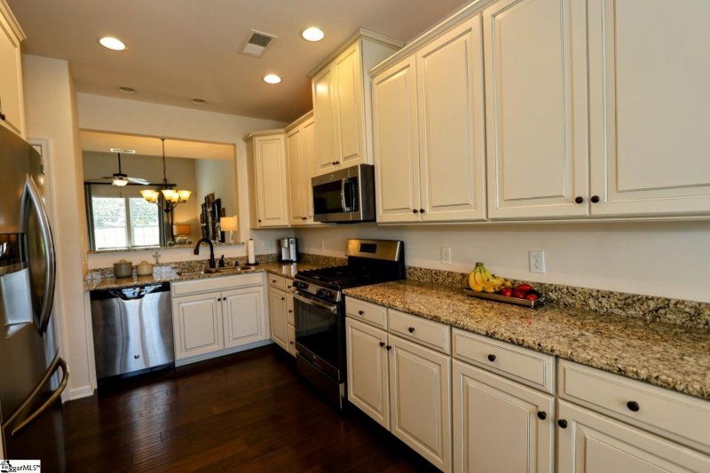 Property image 3 at 206 Alderside Place, Greer, SC 29650