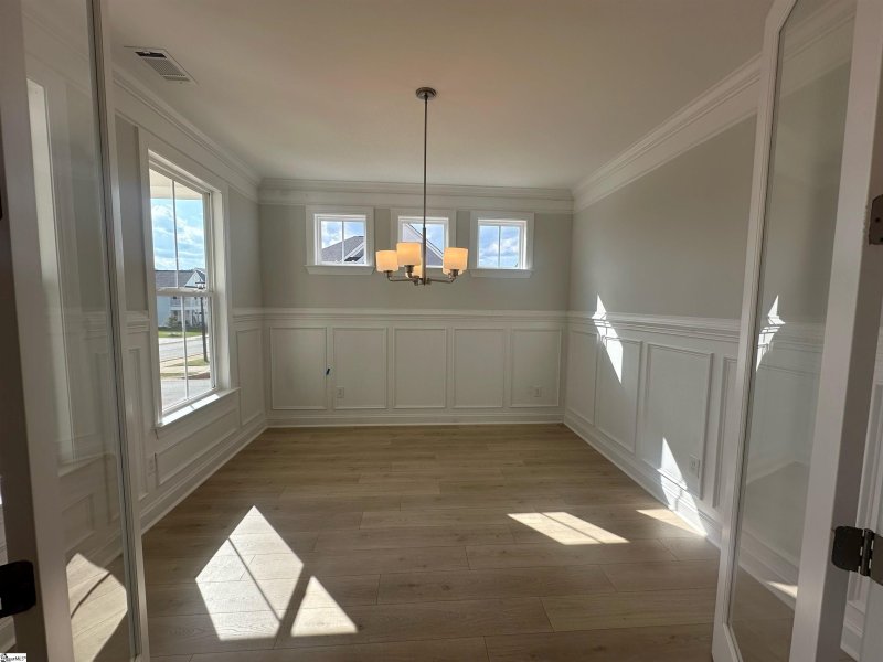 Property image 2 at 512 Lewes Avenue, Simpsonville, SC 29681