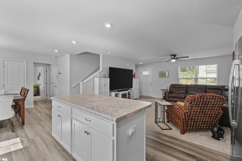 Property image 5 at 216 Burr Oak Lane, Piedmont, SC 29673