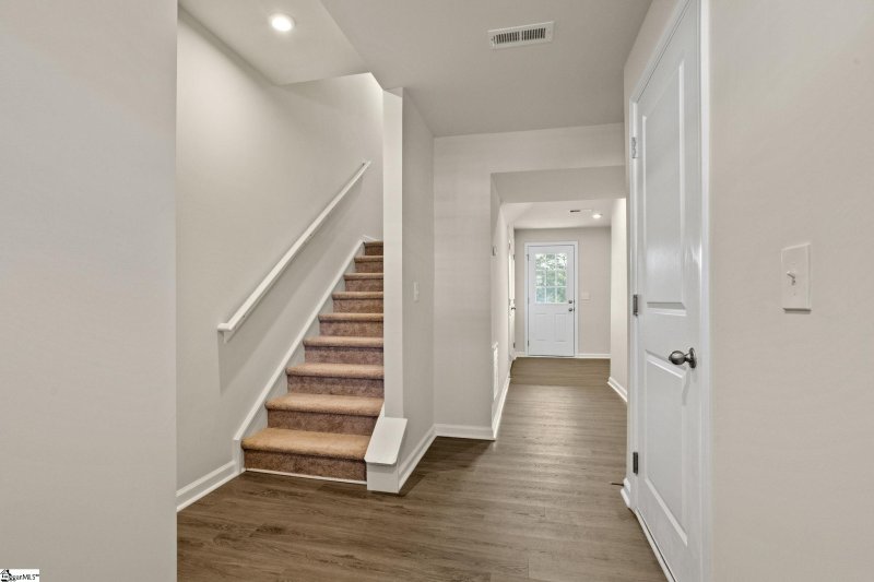 Property image 2 at 116 Sligh Way, Easley, SC 29642-1683