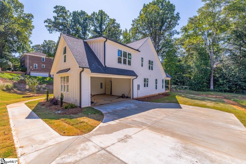 Property image 2 at 17 Sugarberry Drive, Greenville, SC 29615