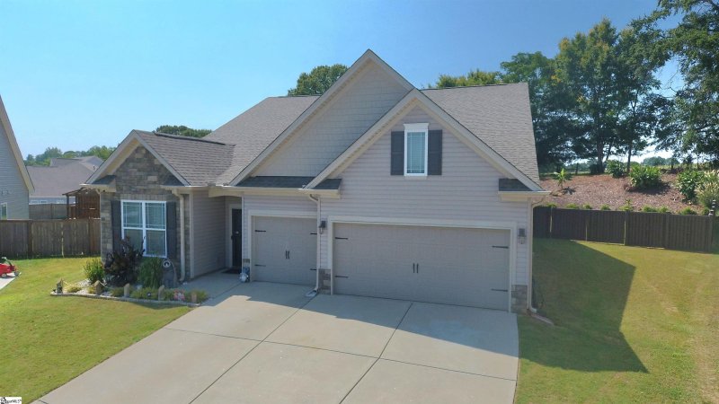 407 Willow Grove Way