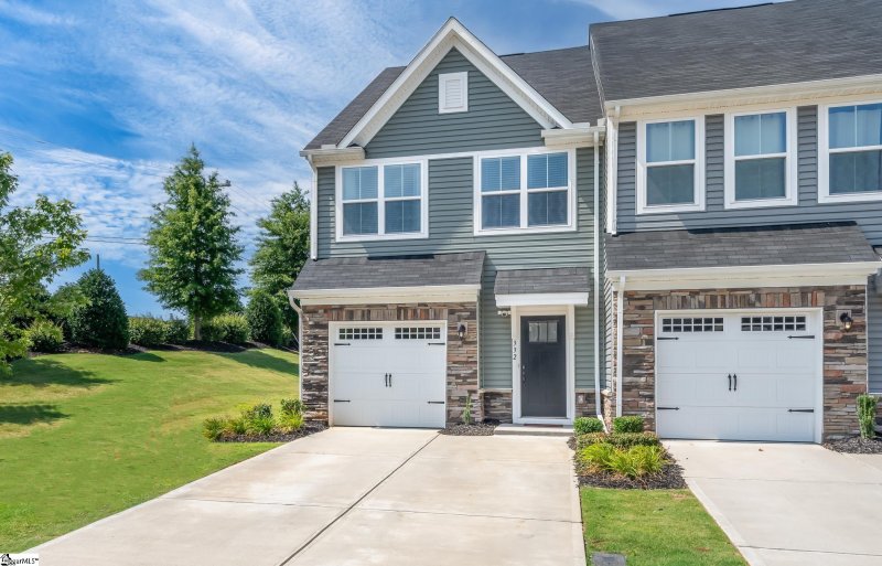 Property image 2 at 332 Hunt Glenn Court, Greer, SC 29650