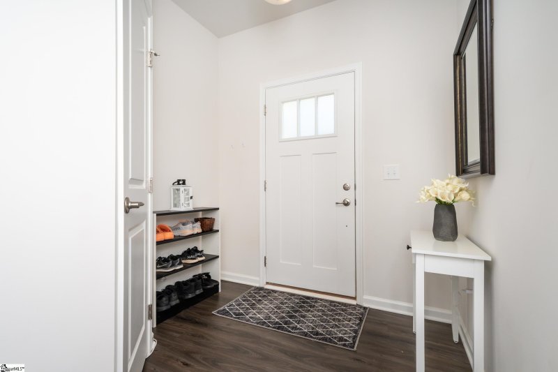 Property image 3 at 332 Hunt Glenn Court, Greer, SC 29650