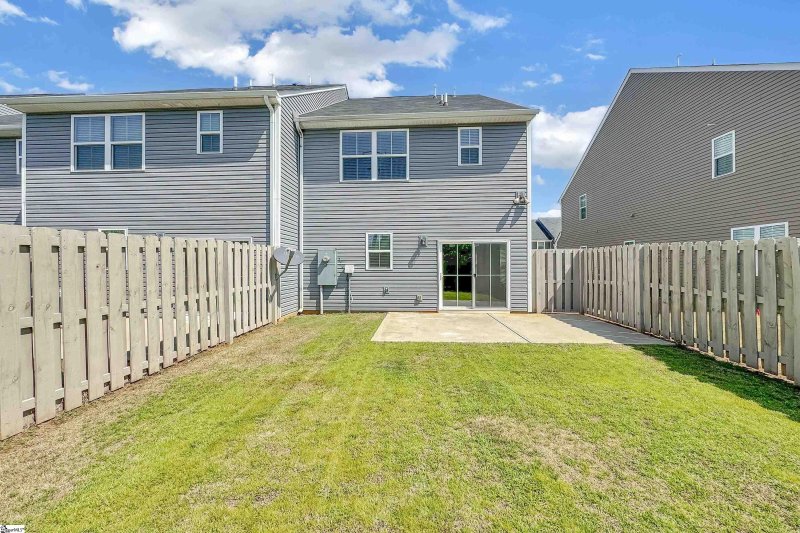 Property image 3 at 125 Roundtree Drive, Simpsonville, SC 29681