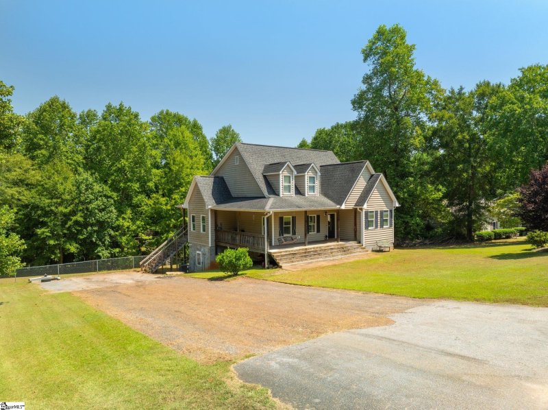 Property image 3 at 125 Kennelworth Way, Easley, SC 29640