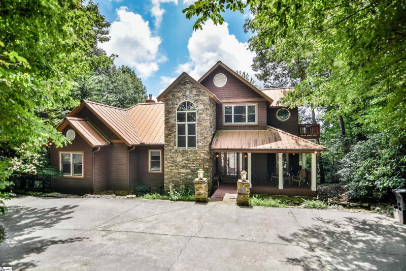 Property image 2 at 10 Woodbine Drive, Cleveland, SC 29635