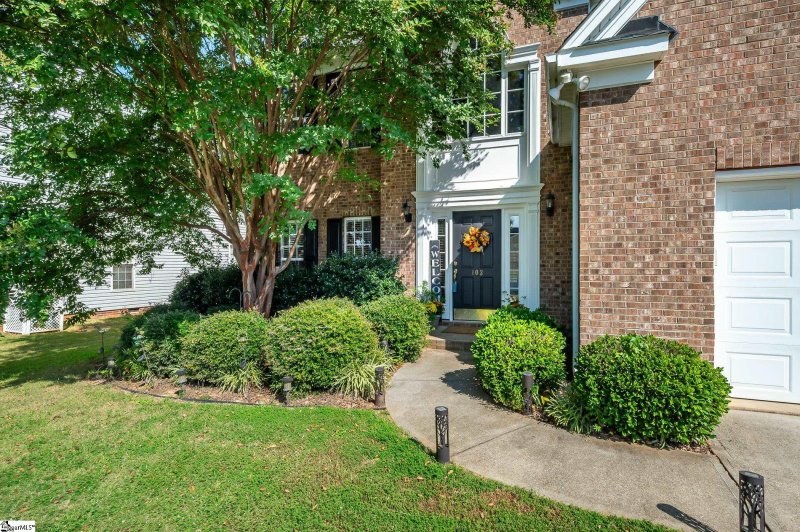 Property image 2 at 103 Basalt Court, Simpsonville, SC 29681-5671