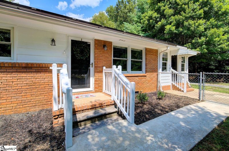 Property image 2 at 209 Ginger Lane, Easley, SC 29642