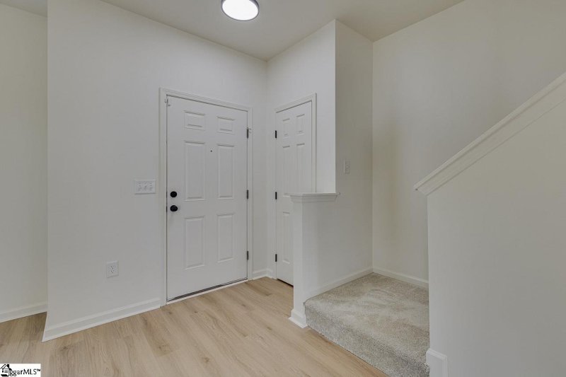 Property image 5 at 300 Moonstone Drive, Mauldin, SC 29662