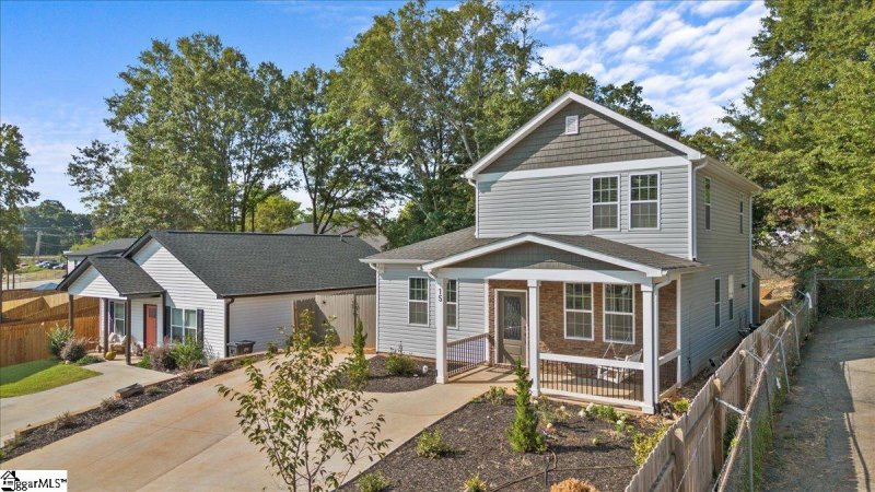 Property image 2 at 15 Blackwood Street, Greenville, SC 29611