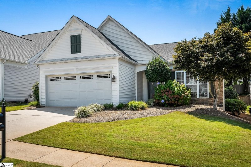Property image 2 at 105 Durand Court, Greer, SC 29650